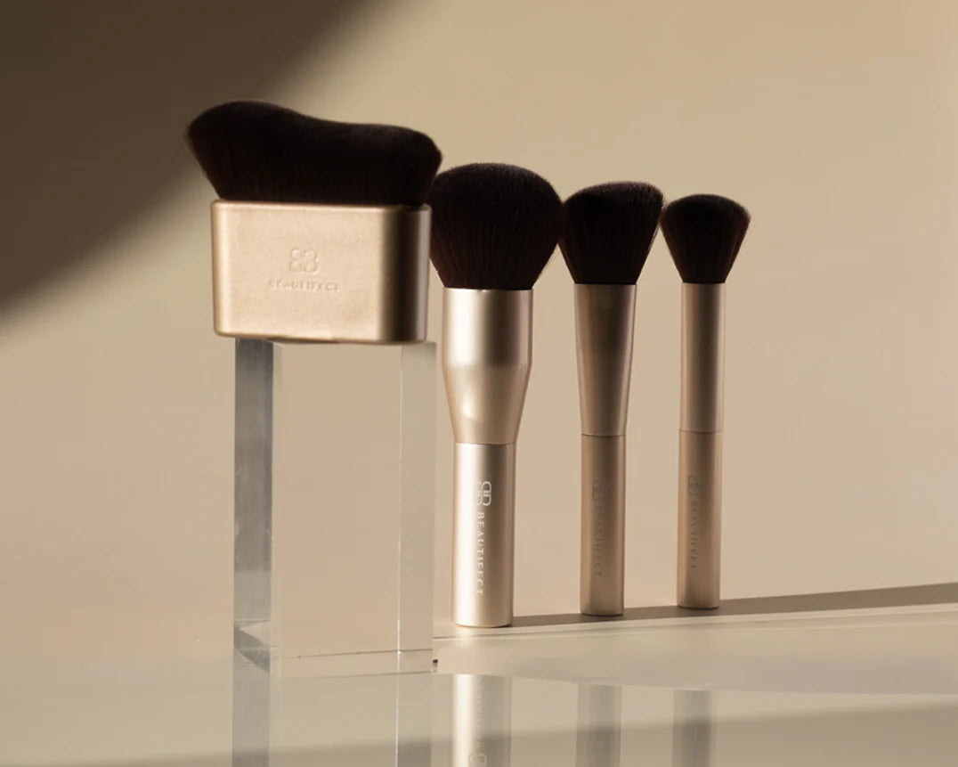The Kabuki Brush